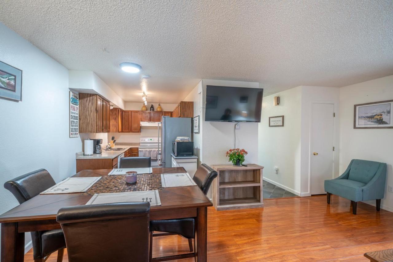 Polar Bear Den Apartment *